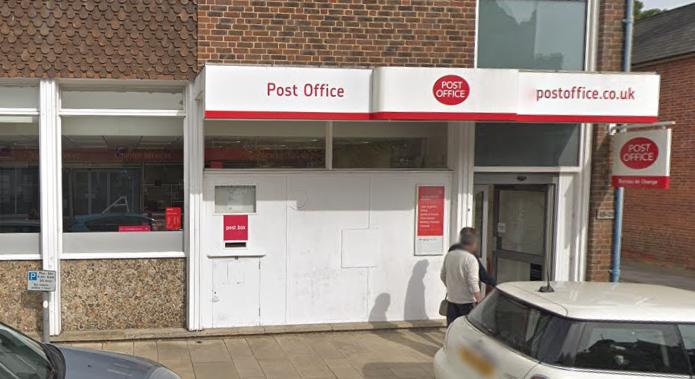 Image of Romsey post office that is under threat of closure